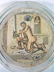 Theseus kämpft mit dem Minotaurus im Labyrinth